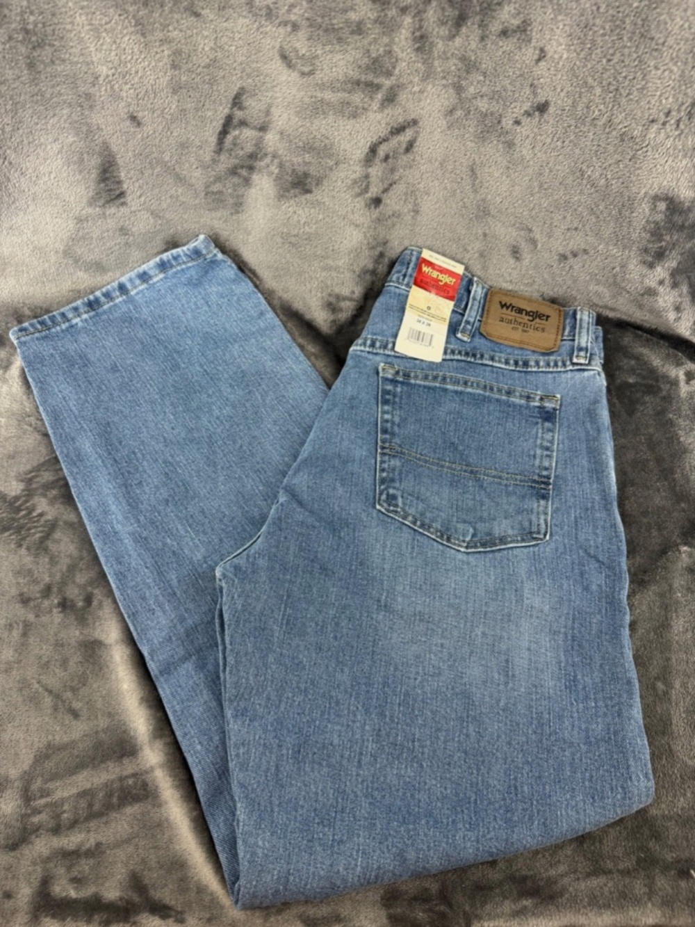 NWT Wrangler Authentics Classic 5-Pocket Regular Fit Jean Flex Fabric 34" x 28"
